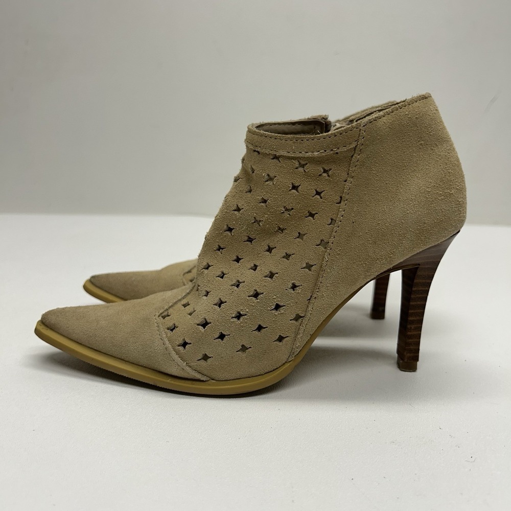 Newport News Suede Laser Cut Out Ankle Boots Booties Western Pointed Toe Size 6 - Picture 3 of 14